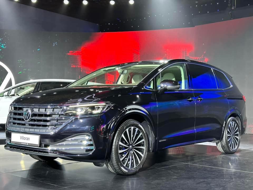 Giá thành của VolkSwagen Viloran phiên bản Luxury